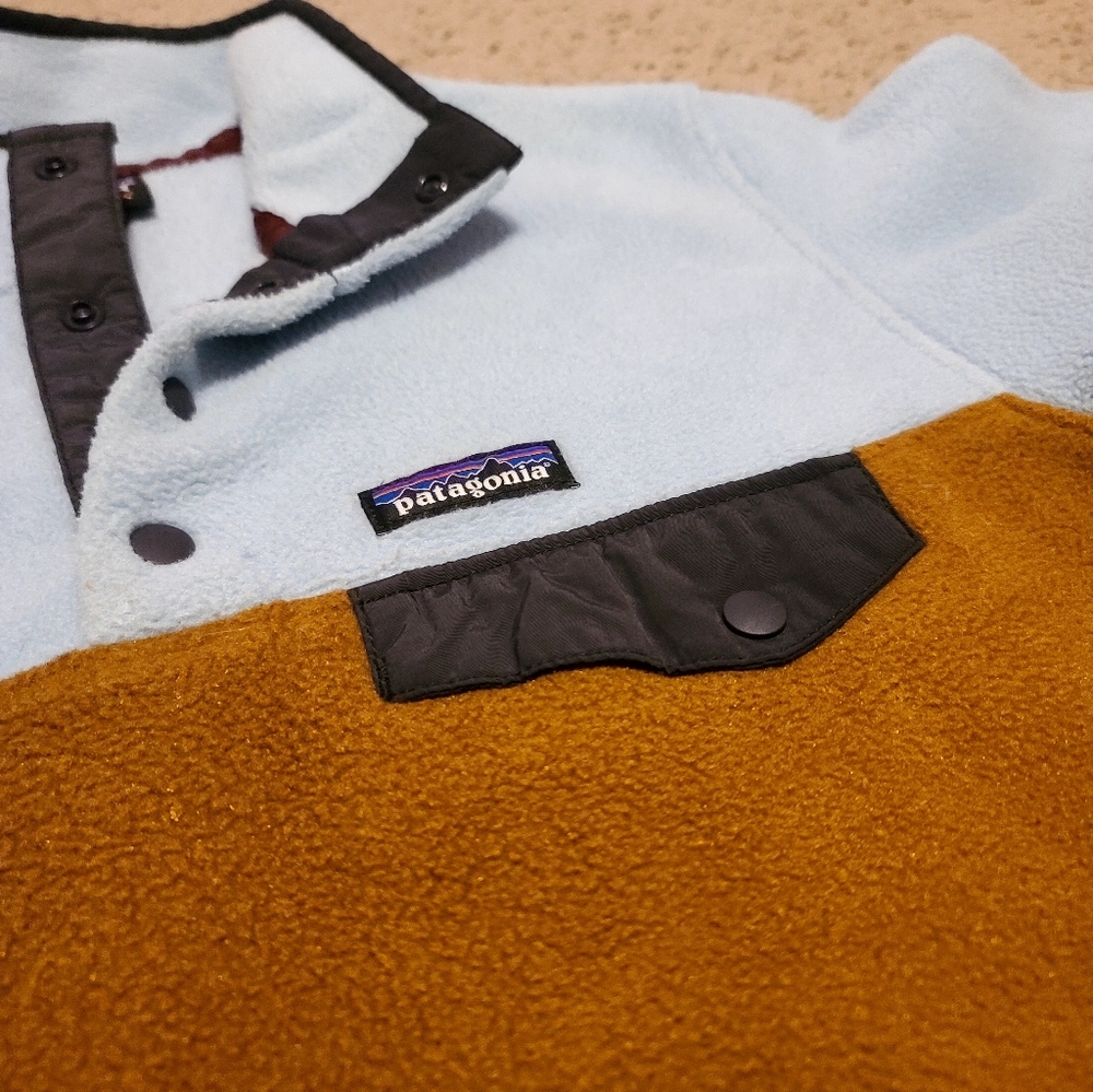 Wms S, Patagonia Synchilla Light Blue and Amber Fleece Pullover - Picture 6 of 8